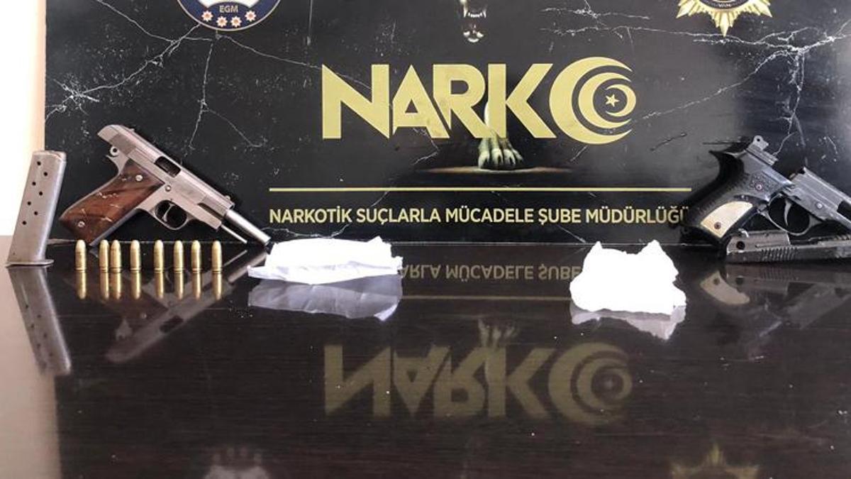 Van'da ele geçen 104 kilo eroinin firari şüphelisi yakalandı