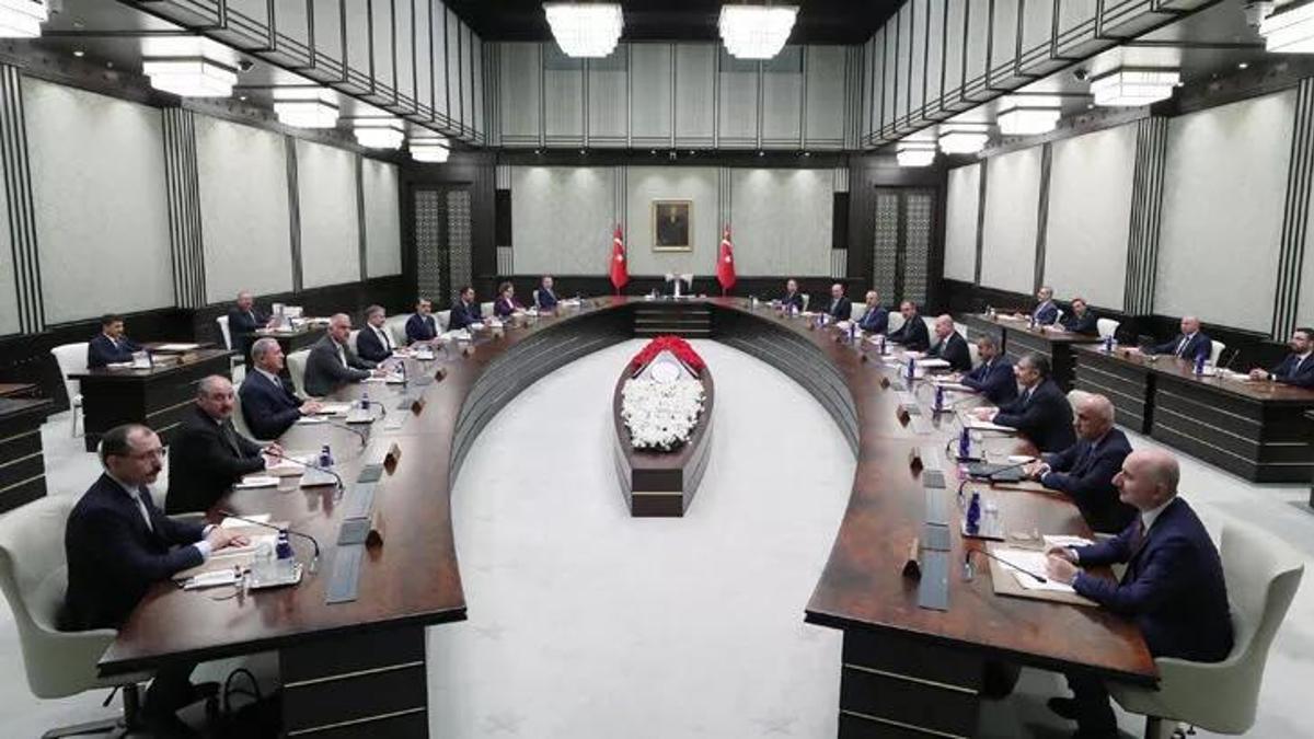 Cumhurbaşkanlığı Kabine toplantısı başladı! Asgari ücret ne kadar olacak?