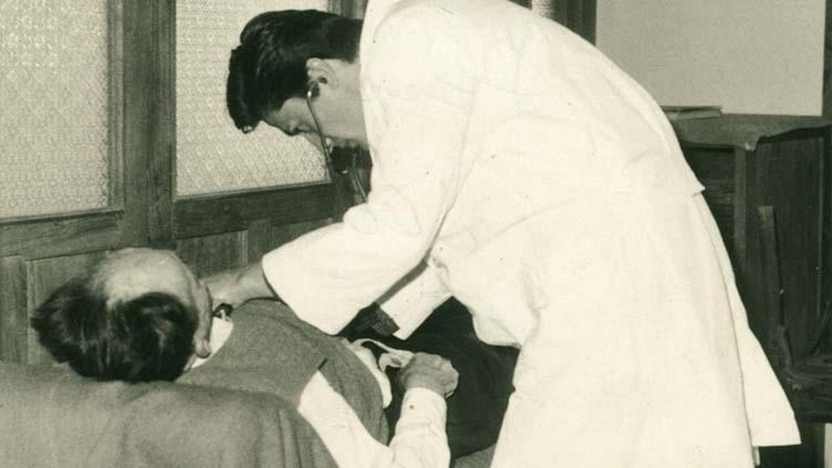 Cüneyt Arkın doktorluk yaptı mı, branşı nedir? Cüneyt Arkın ne doktoru idi?