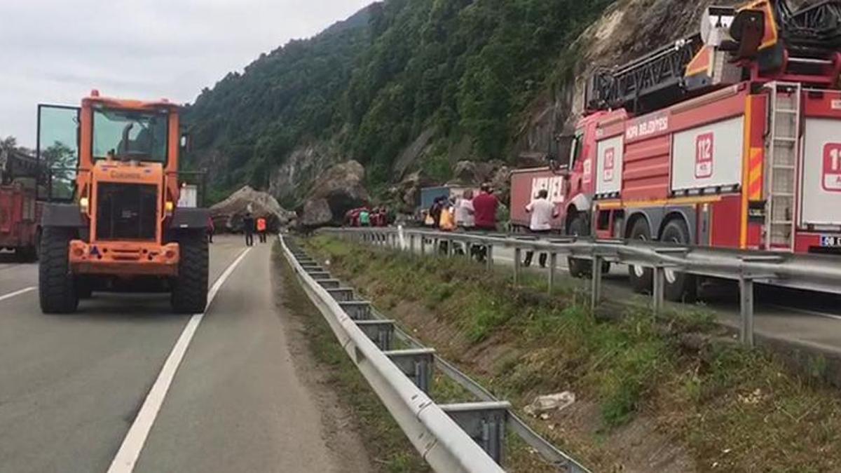Artvin'de heyelan! Ölü ve yaralılar var