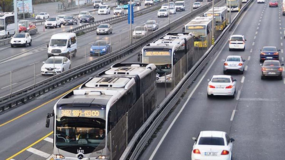 Sağlık çalışanlarına ücretsiz ulaşım uzatıldı mı, sağlık çalışanı toplu ulaşım kartı süresi ne zaman bitiyor? Ücretsiz toplu taşıma bitti mi 2022?