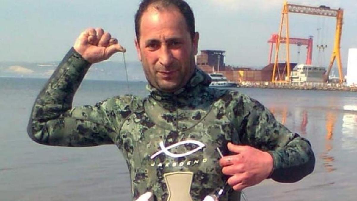 Zıpkınla balık avlamak için girdiği denizde kayboldu