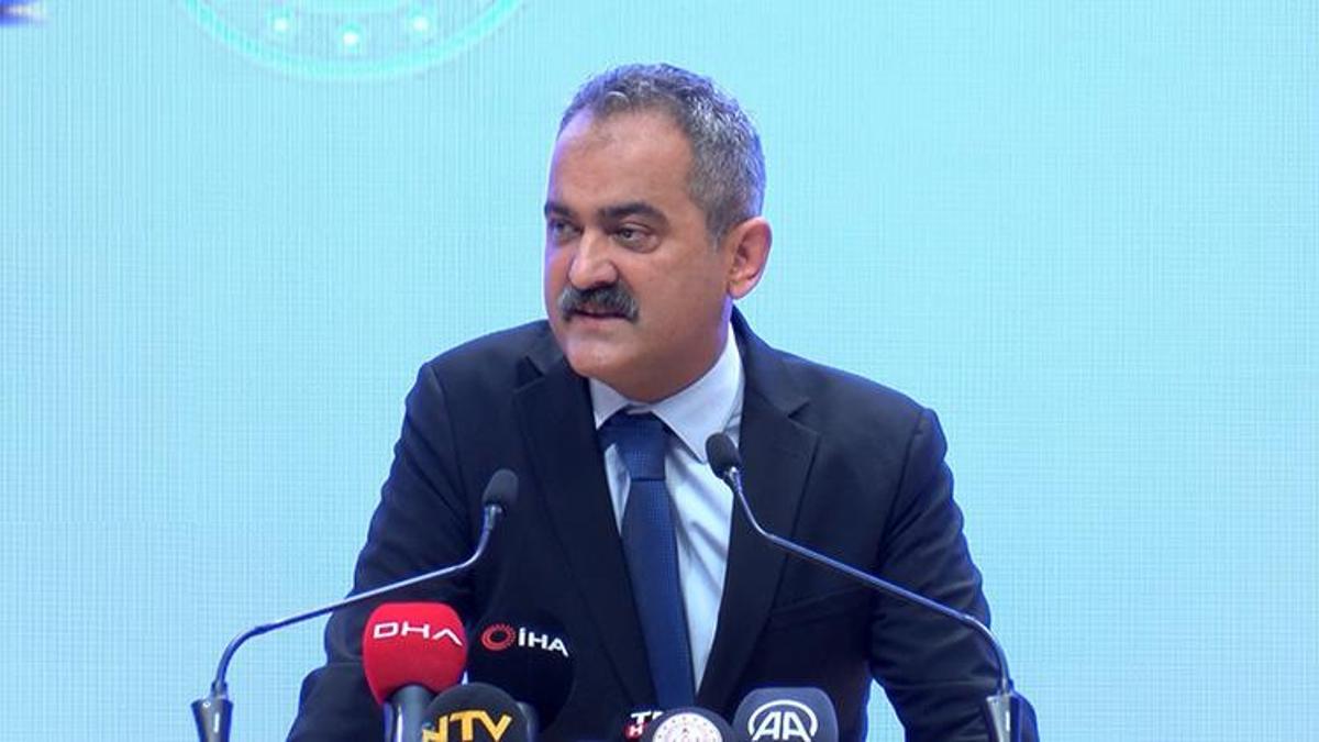 Bakan Özer: Kayıt ve bağış arasında bir ilişki yok