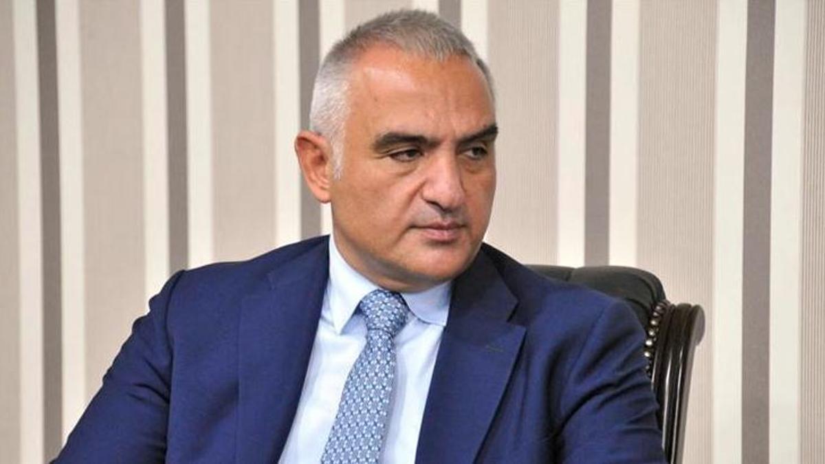 Bakan Ersoy'dan flaş burs açıklaması!