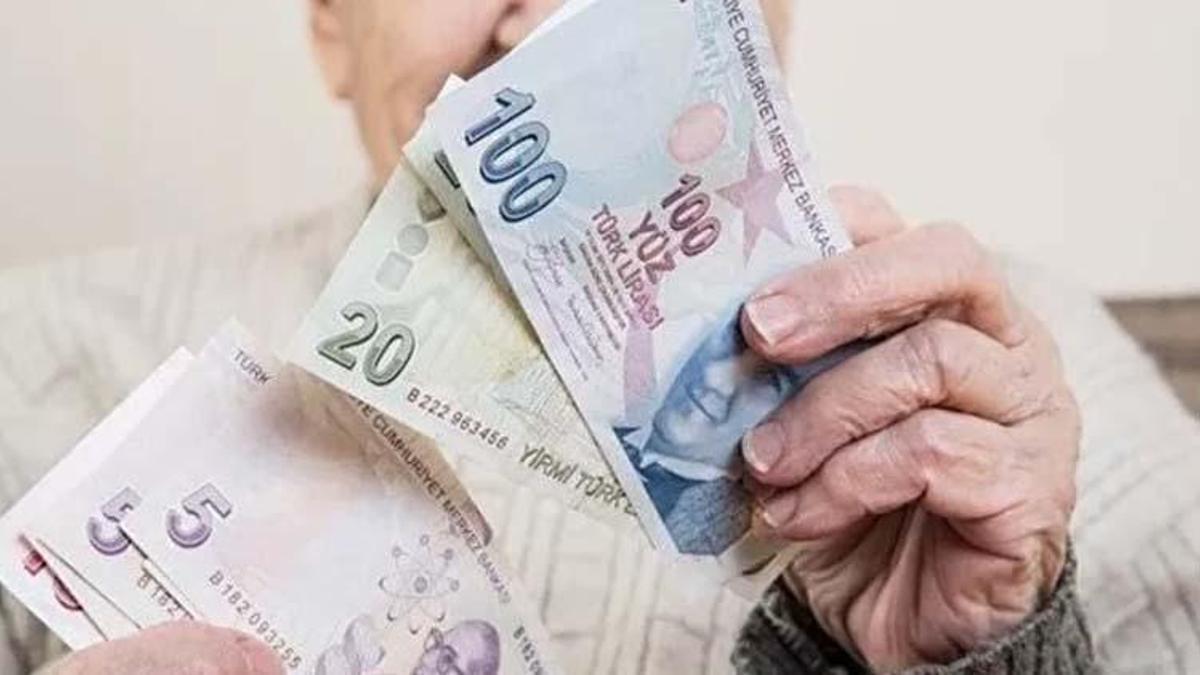 Emekli ikramiyeleri ne zaman yatacak? 2022 SGK, Bağ-Kur, Emekli Sandığı emekli ikramiyeleri yattı mı? Kurban Bayramı ikramiye ödeme tarihleri 2022!