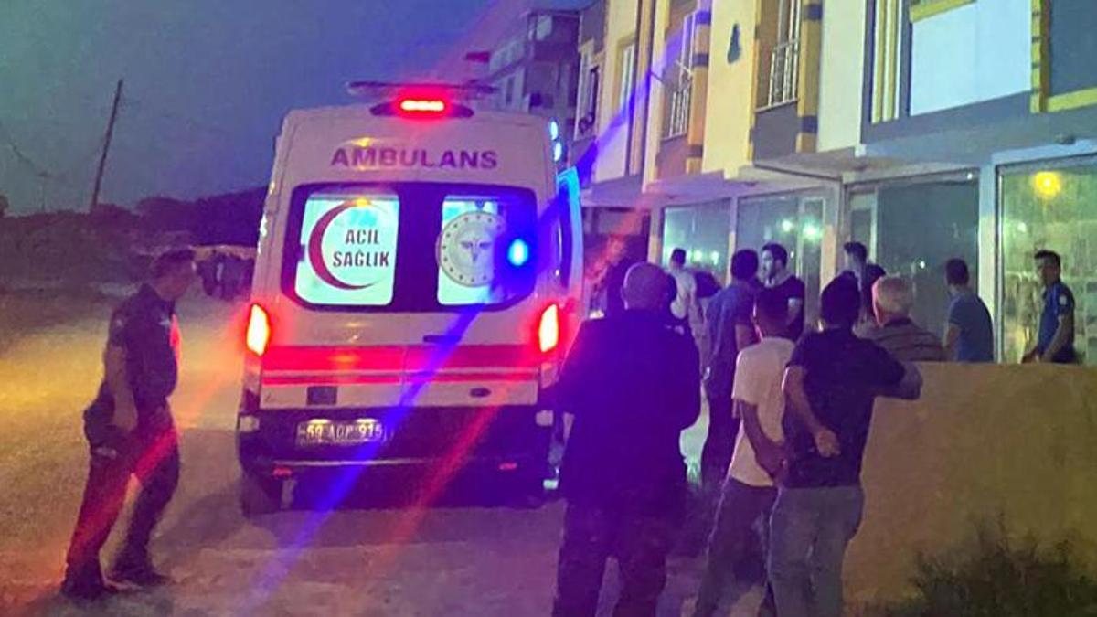 Evli çift, bıçaklı kavgada birbirini yaraladı