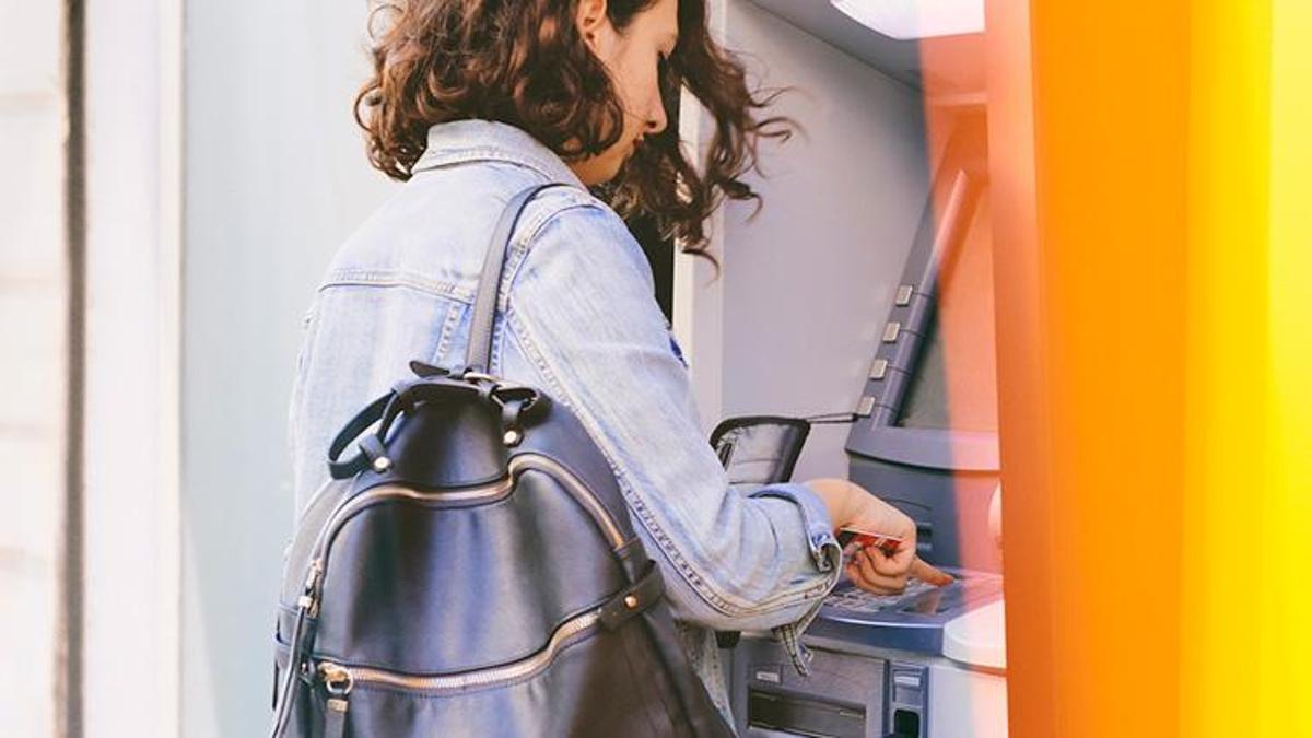En düşüğü 9.105 lira oldu! Zam sonrası ilk maaş ödemeleri bugün yapılıyor