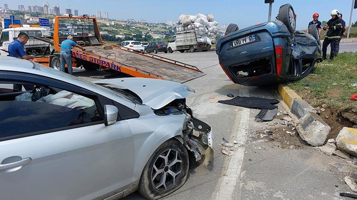 Samsun'da kavşakta otomobiller çarpıştı: 6 yaralı