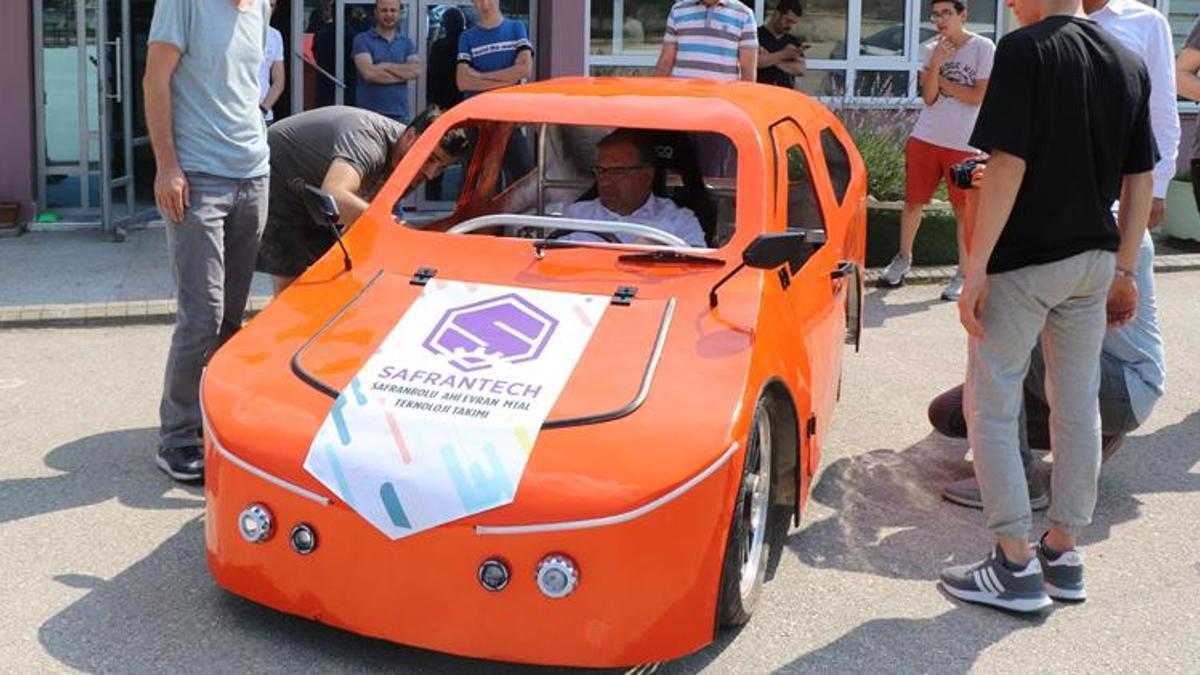 Liseli öğrenciler ürettikleri araç TEKNOFEST'te yarışacak