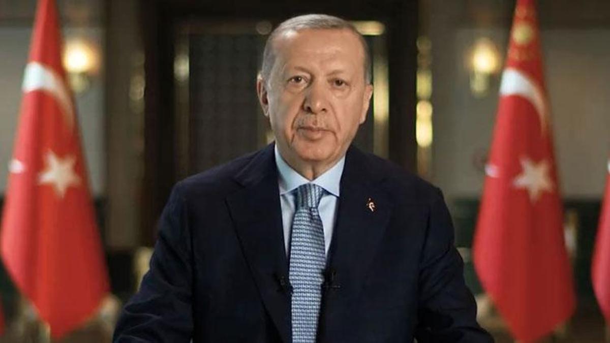Cumhurbaşkanı Erdoğan'dan bayram mesajı: Büyük Türkiye’nin inşasında duraklamaya meydan vermeyeceğiz