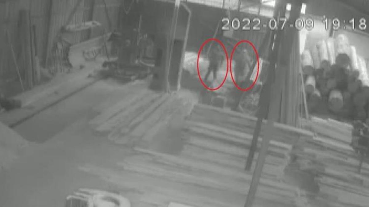 Bayram sakinliğini fırsat bildiler, 80 bin liralık malzeme çaldılar