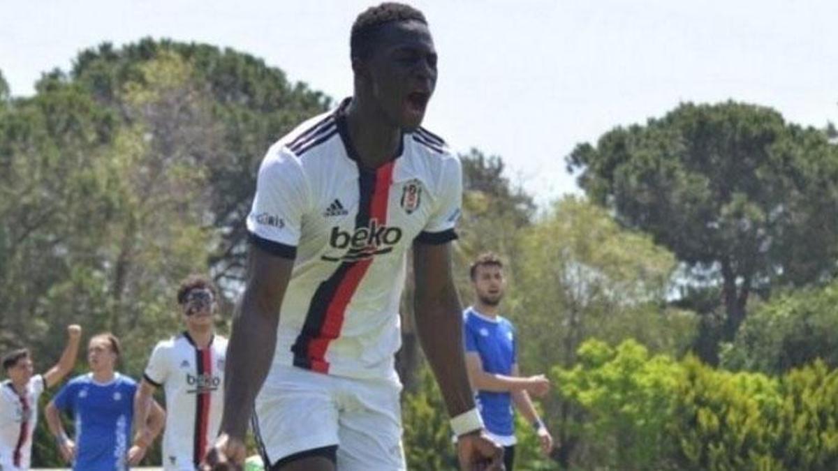 Beşiktaş'ta herkes bu çocuğu konuşuyor! Badra Cisse heyecanı