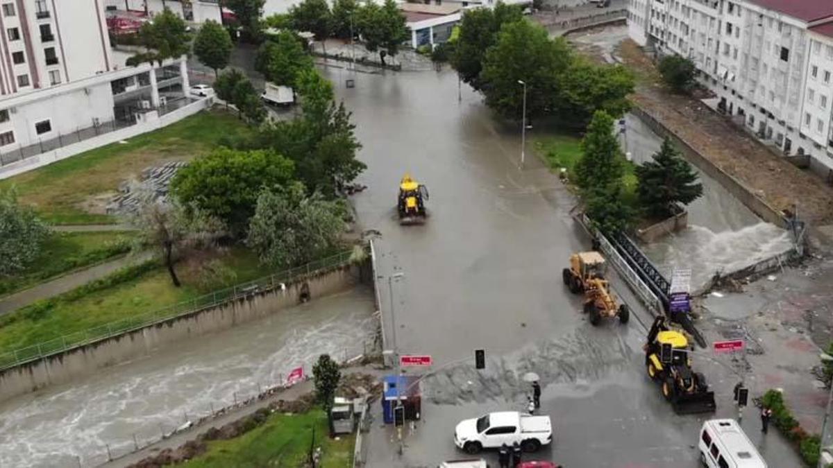 Sel mağdurlarına yardım ne zaman başlıyor? Esenyurt sel baskını nedeniyle mağdur olanlara nakdi yardım nasıl yapılacak, sel mağdurları nereye başvuracak?