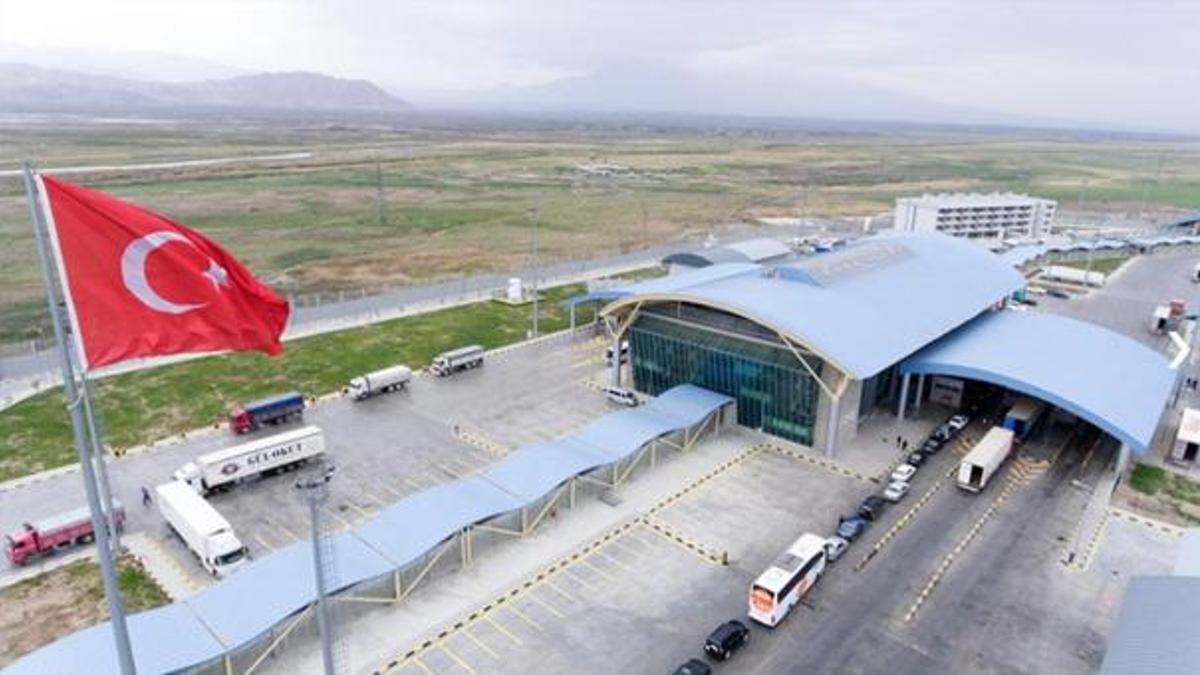 Nahçıvan Özerk Cumhuriyeti sınır kapısını kapattı