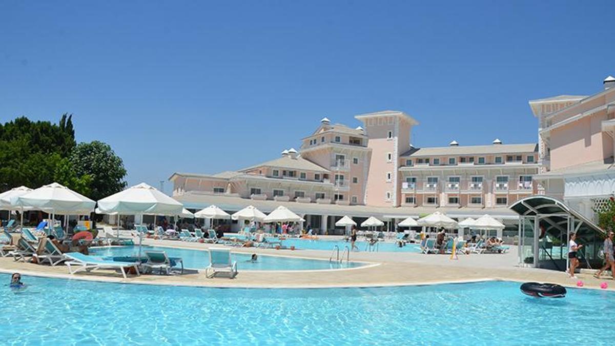Antalya'daki otellerin tamamı dolu