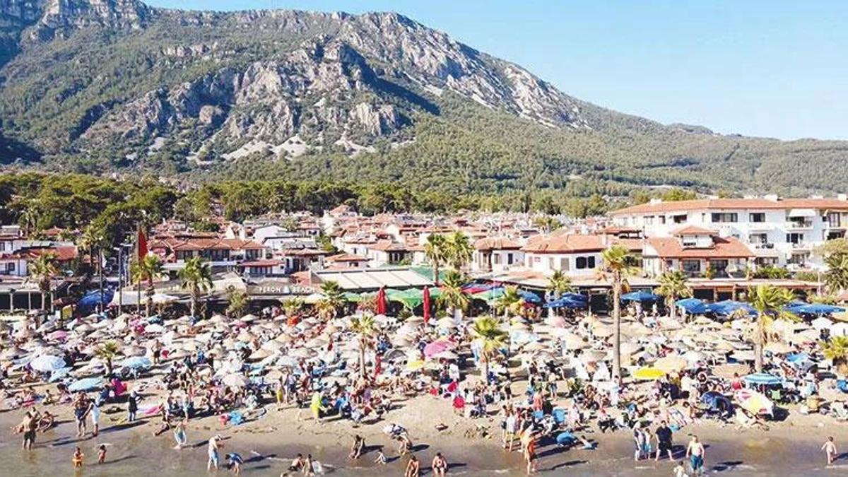Dokuz günlük bayram tatili sahillerde nüfusu patlattı!