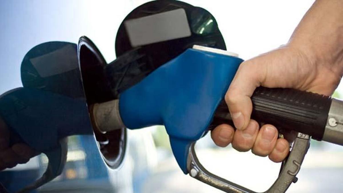 Akaryakıt fiyatlarında son dakika gelişmesi! Resmen değişti, İndirim geldi! Benzin, motorin ve LPG'de...