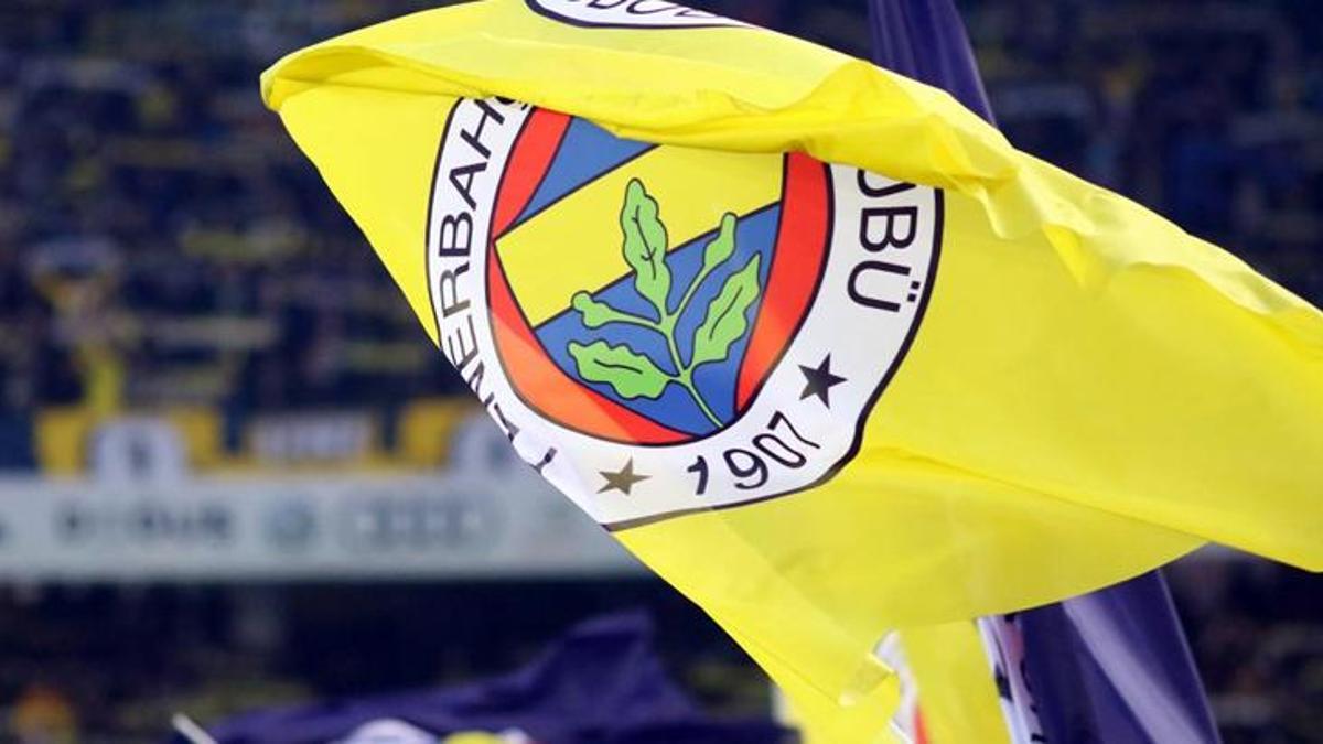 Fenerbahçe yeni transferini resmen açıkladı