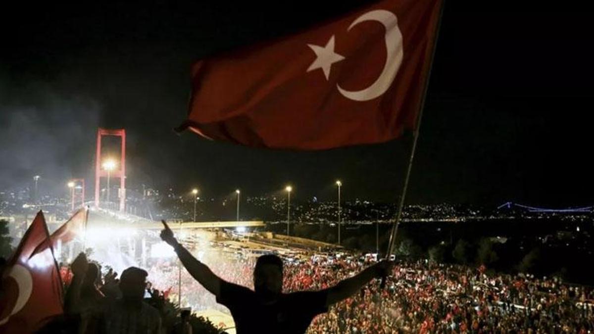 15 Temmuz’da ne oldu? 15 Temmuz darbe girişimi nasıl oldu? 15 Temmuz gecesi neler yaşandı?