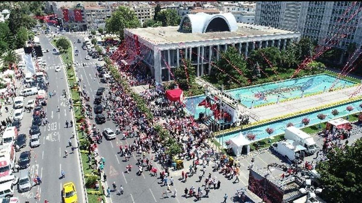 Saraçhane Meydanı nerede, Saraçhane’ye nasıl gidilir? Yol tarifi ve ulaşım alternatifleri!