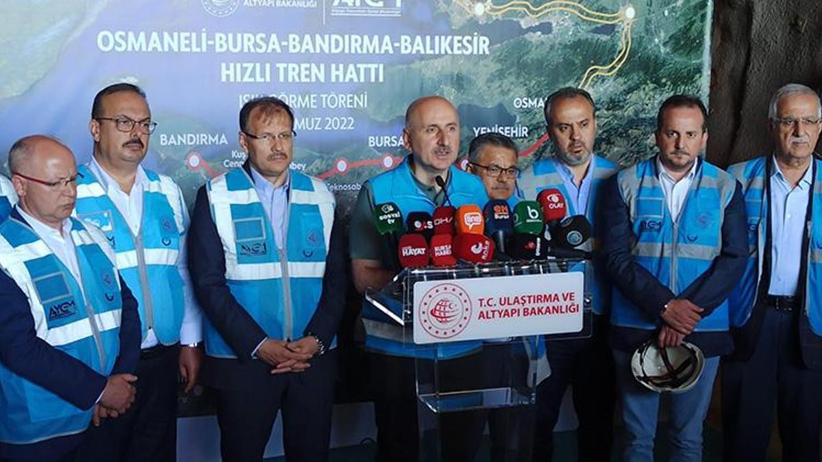 Bakan Karaismailoğlu: Ankara-Bursa ve Bursa-İstanbul arası 2 saat 15 dakika olacak
