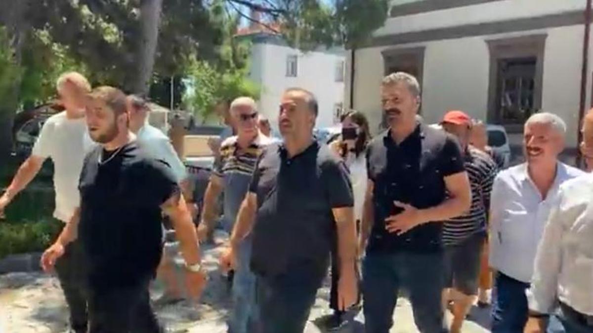 15 Temmuz paylaşımı nedeniyle gözaltına alınan Erdek eski belediye başkanı serbest bırakıldı