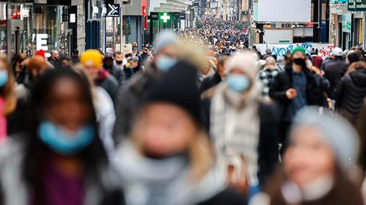 Maske zorunluluğu geri geliyor! Artan vakalar sonrası harekete geçildi