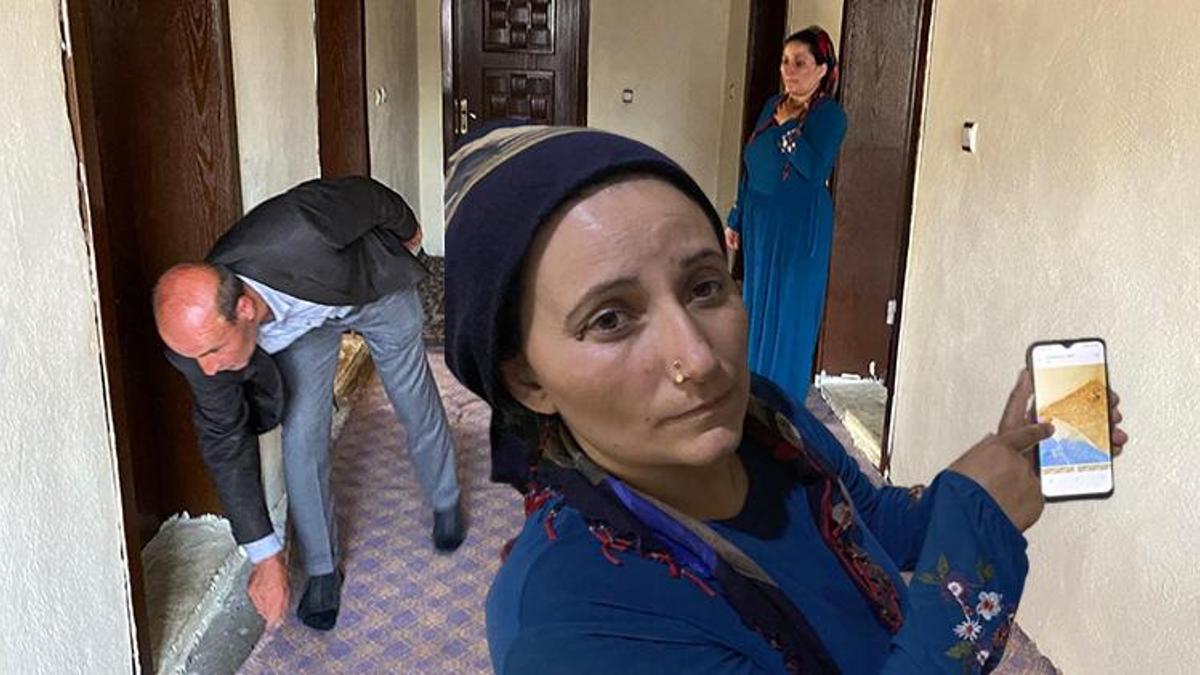 Yıllardır bir aile diken üstünde yaşıyor! Evin her yerinden çıkıyor, kabusları oldu! 'Şu ana kadar 100'ün üzerinde çıkarttık'