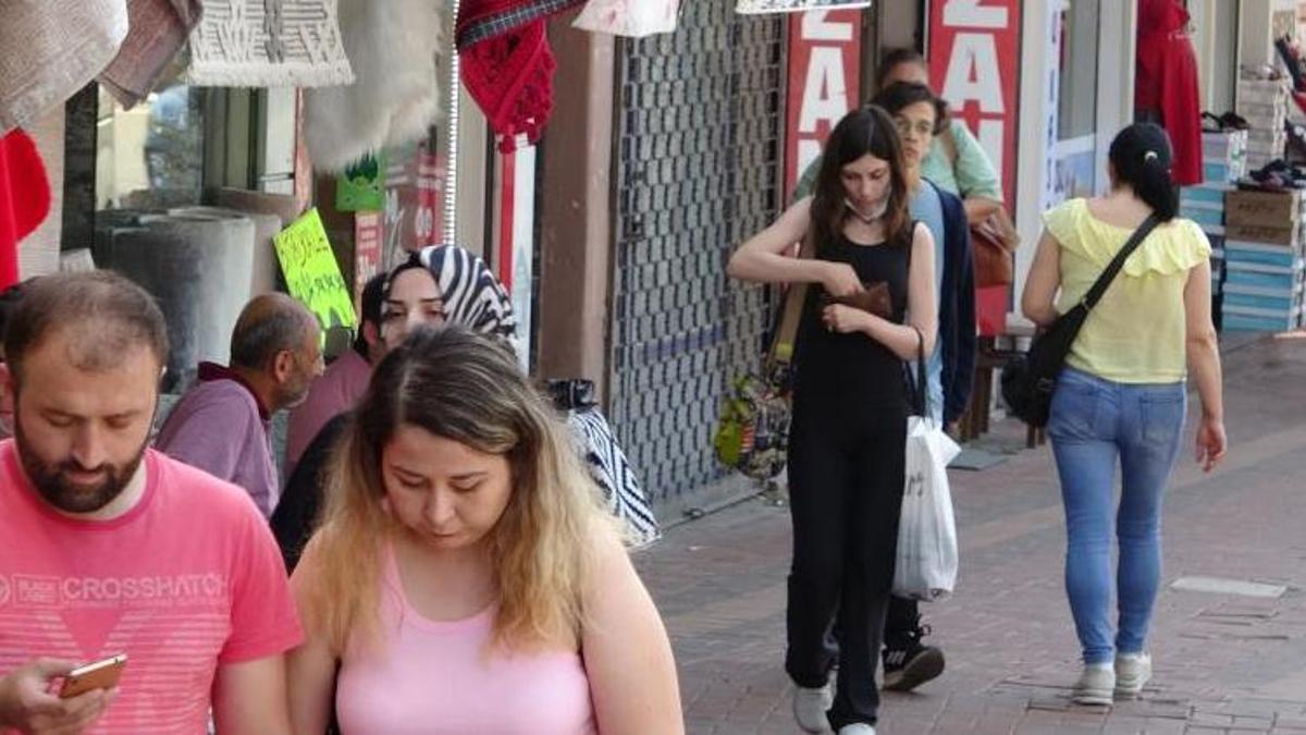Korona virüs vakaları arttı, harita kırmızıya döndü