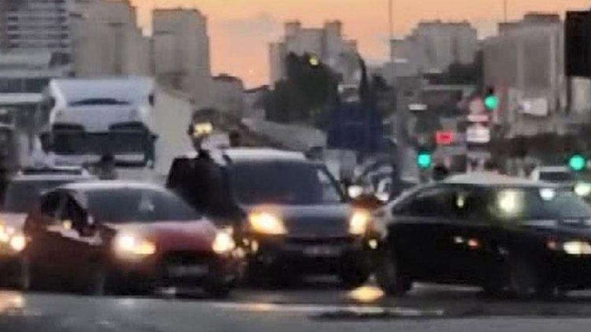 Büyükçekmece'de yol kesip havaya ateş açtılar