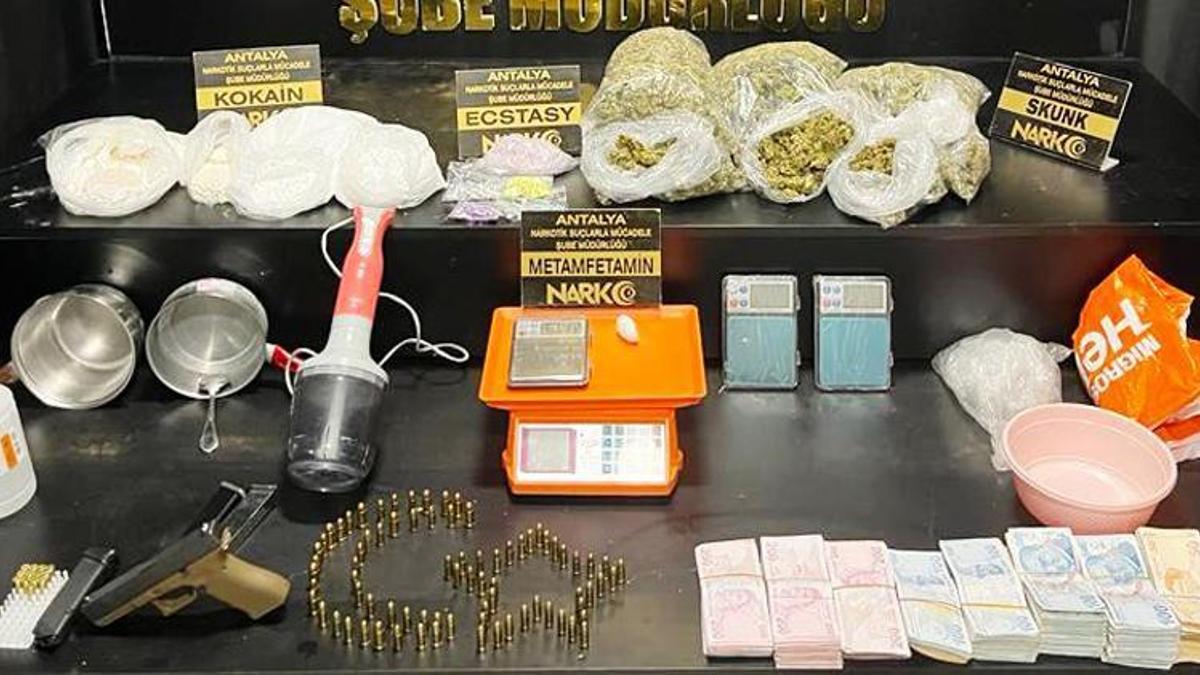 Polisten 'kökünü kurut' operasyonu: 32 gözaltı