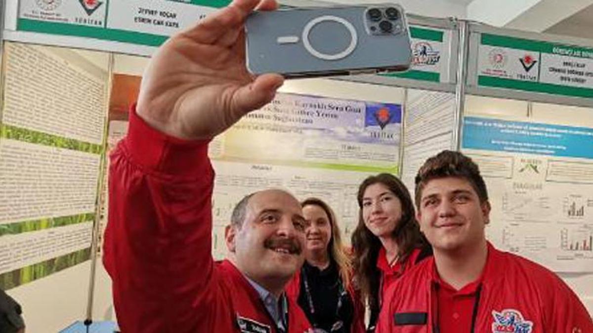 Bakan Varank: Karadeniz'de gazımızı çıkarmakla ilgili çok ciddi bir faaliyet var