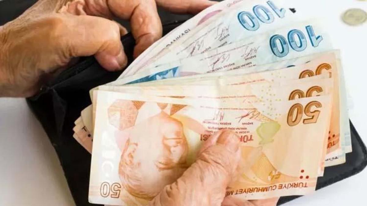Emekli sandığı maaş farkları ne zaman yatacak? Memur emeklisi maaş farkı yattı mı, ne zaman hesaplara ödenecek? Tarih belli oldu!
