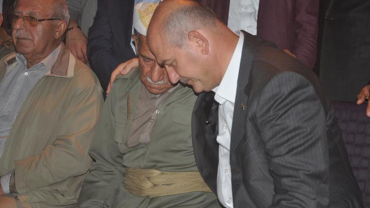 Bakan Soylu, şehit olan güvenlik korucularının taziyesine katıldı