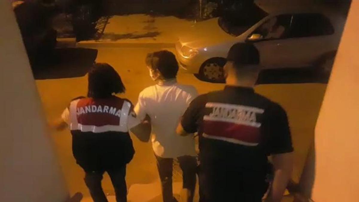 İzmir merkezli 18 ilde FETÖ operasyonu: 35 gözaltı kararı