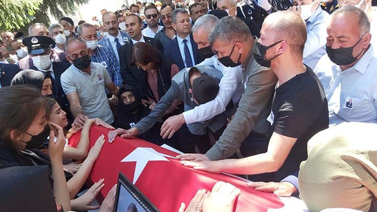 Kansere yenik düşen Şebinkarahisar Belediye Başkanı  Şahin Yılancı, son yolcuğuna uğurlandı