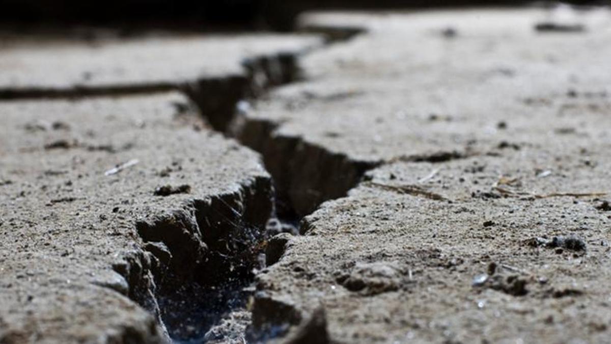 Meksika'da 7,4 büyüklüğünde deprem!