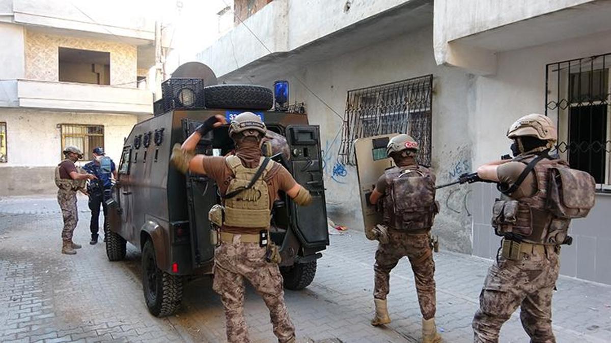 Mersin’de teröre "Temizleme" operasyonu: 31 gözaltı kararı... HDP İl Başkanı hakkında da gözaltı kararı verildi