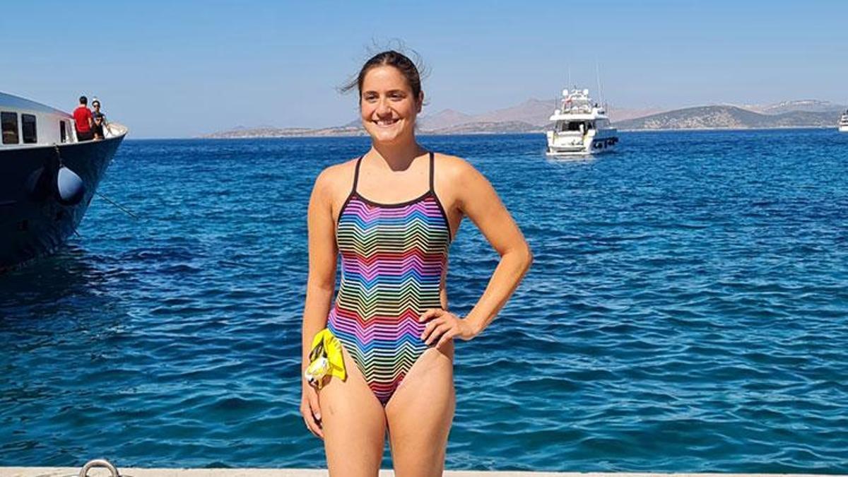 Tam 16 saat yüzdü Manş Denizi'ni geçen en genç Türk yüzücü oldu