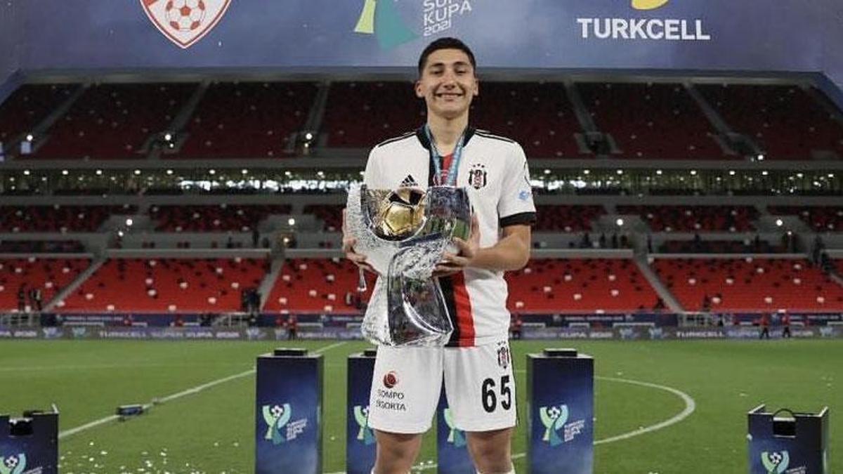 Emirhan İlkhan'ın bonservis bedeli bir sonraki satıştan payı ve maaşı belli oldu