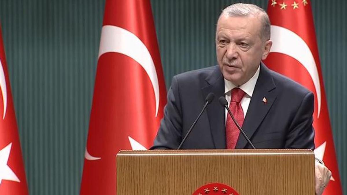 Cumhurbaşkanı Erdoğan’dan, Ajda Pekkan’a ‘geçmiş olsun’ telefonu
