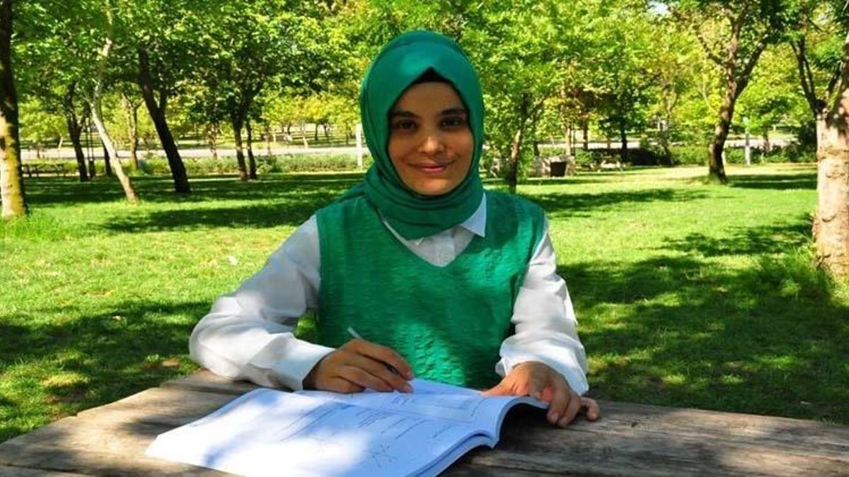 Filiz Sert kimdir? YKS sonuç belgesi yalan çıkan Filiz Sert kaç puan almış ve kaçıncı olmuş? 1671’inci olduğunu söylemişti!
