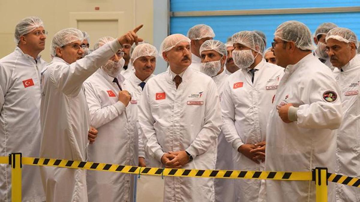 Bakan Karaismailoğlu: Hedefimiz Türksat 6A'yı 2023'ün 2'nci çeyreğinde uzaya fırlatmak