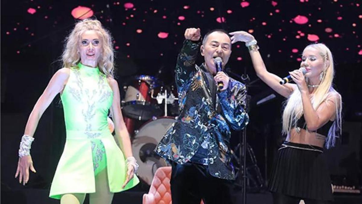 Kuruçeşme Açıkhava'da altıncı kez Serdar Ortaç coşkusu!