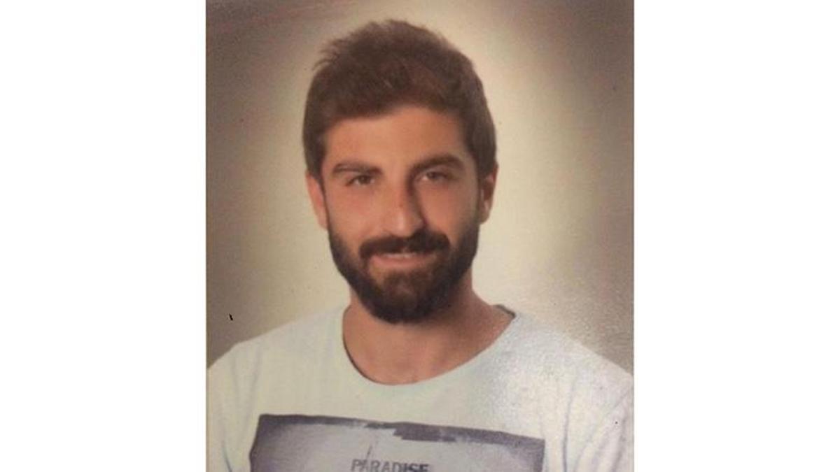 Otoyoldan yolun karşısına geçmek isterken canından oldu
