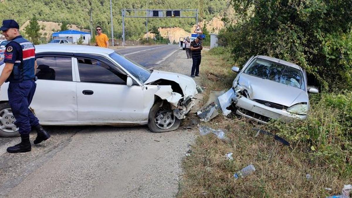Hatalı sollama kazası: 5 yaralı