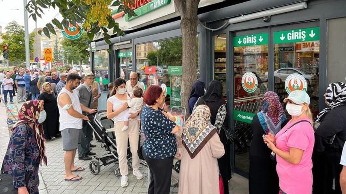 Tarım Kredi Marketleri'nde indirim kuyruğu!