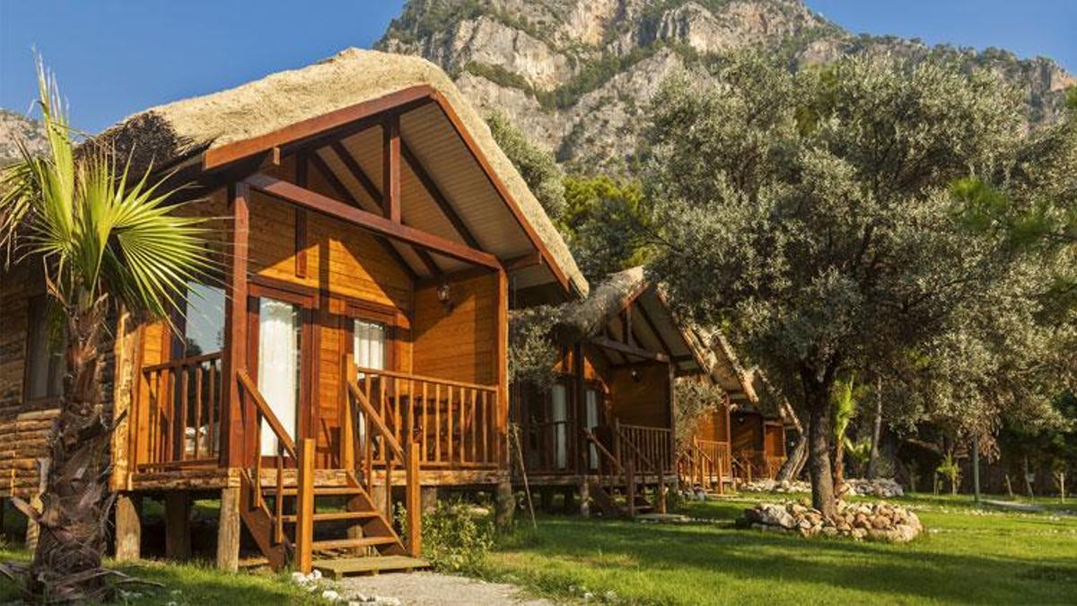 Bungalov tatil vurgunu! 4 arkadaş hayatlarının şokunu yaşadı...