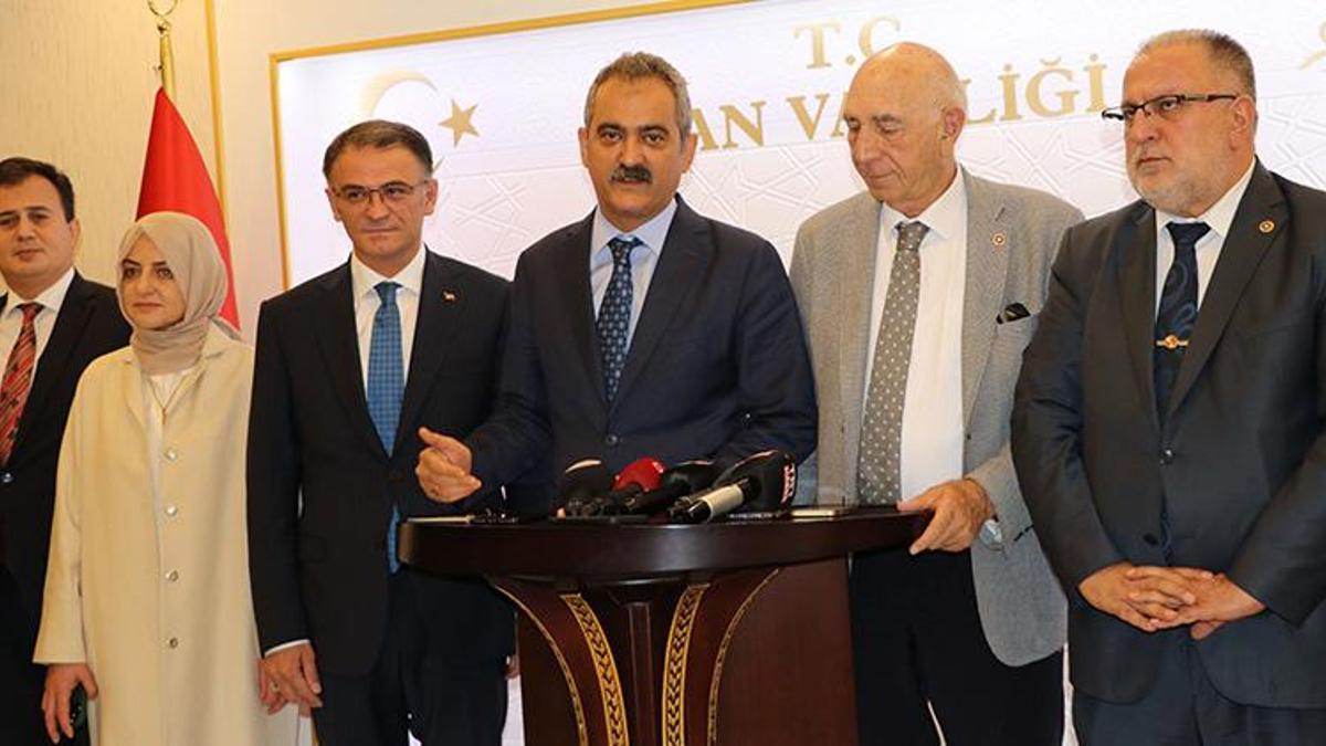 Bakan Özer açıkladı! 3 bin tane yapılacak, 2022'nin sonuna kadar...