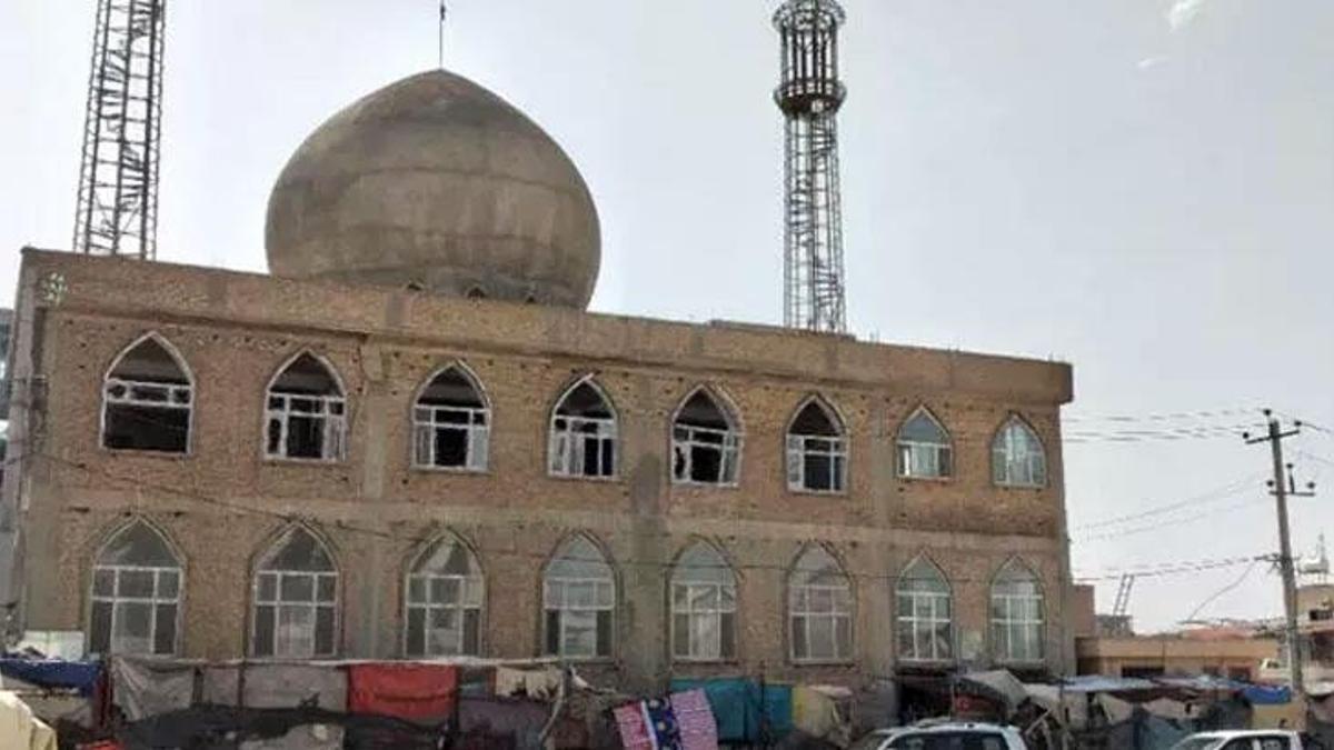 Afganistan’da camiye bombalı saldırı